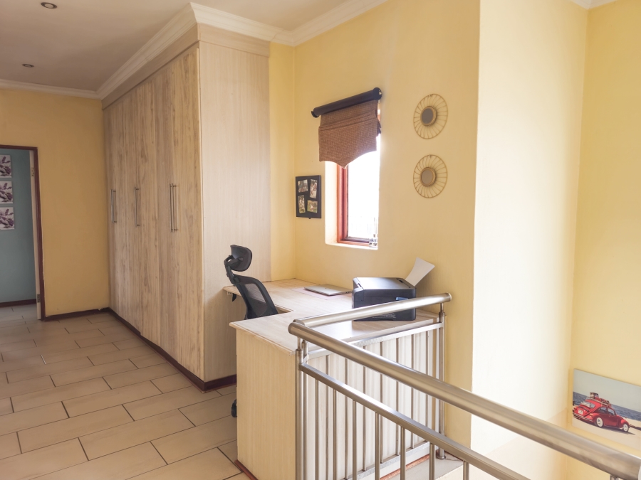 3 Bedroom Property for Sale in Xanadu Eco Park North West